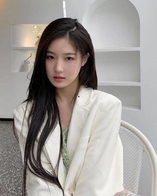 国产网红自拍,展现青春风采，引领时尚潮流